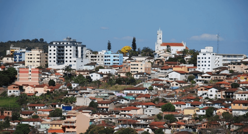 OUTDOOR EM PARÁ DE MINAS